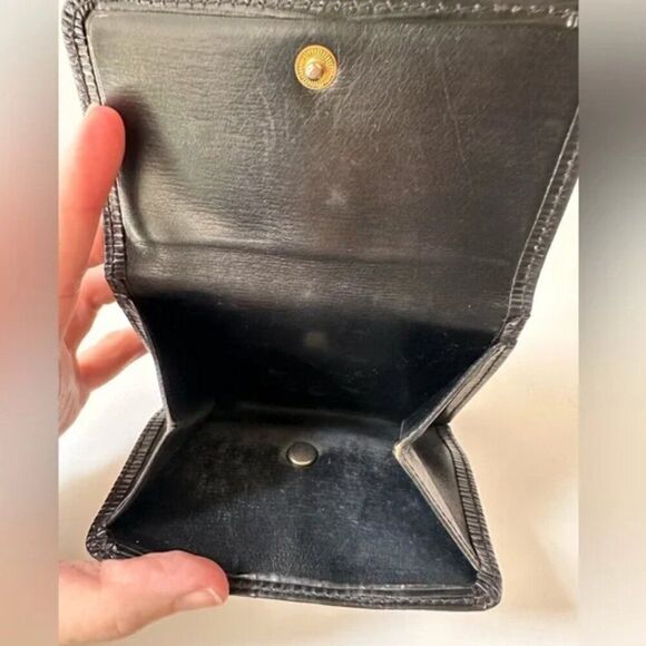 Vintage Louis Vuitton Epi Malletier Wallet in black ($450) - Picture 8 of 9